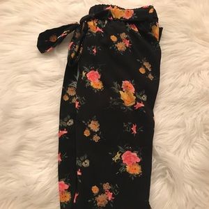 Flowery jogger type of pants
